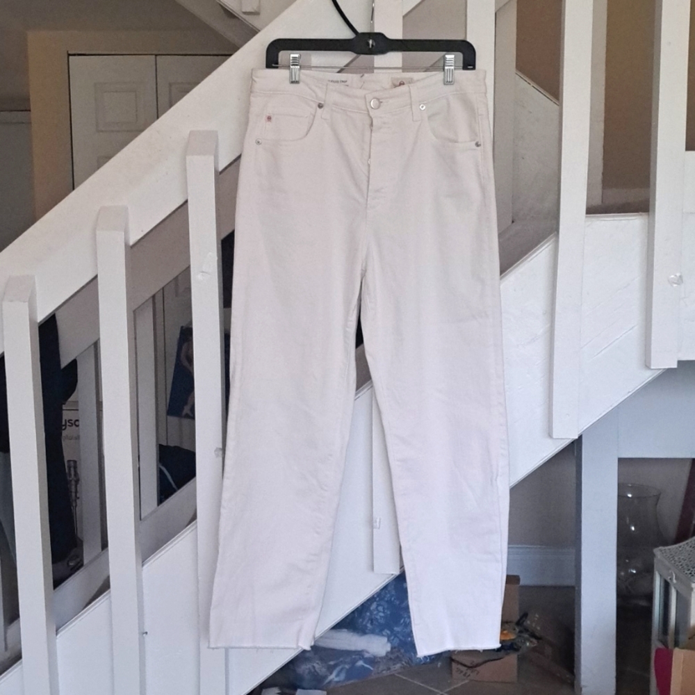 AG Adrianna Goldschmeid  Alexis Crop Jean in White sz 31 Excellent